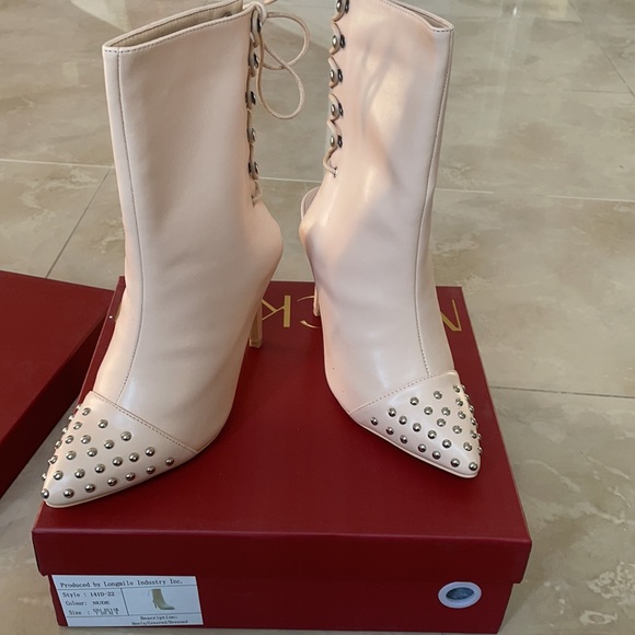 Brand new in box lace up booties. Size 7 7.5 and 9 - Picture 4 of 6